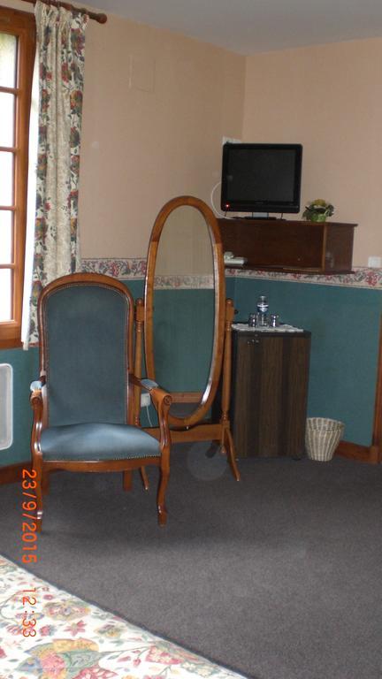 Auberge De L'Atre Quarré-les-Tombes Quarto foto
